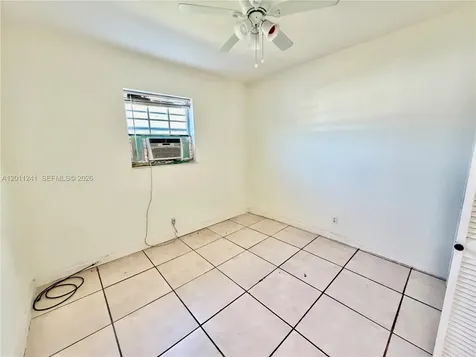 1041 NW 7th Court Hallandale Beach FL 33009