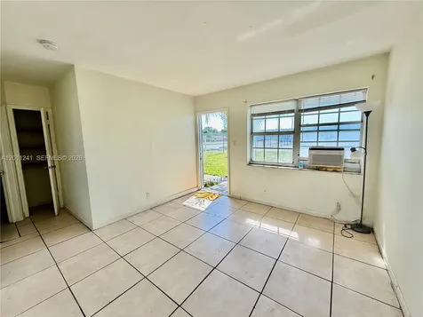 1041 NW 7th Court Hallandale Beach FL 33009