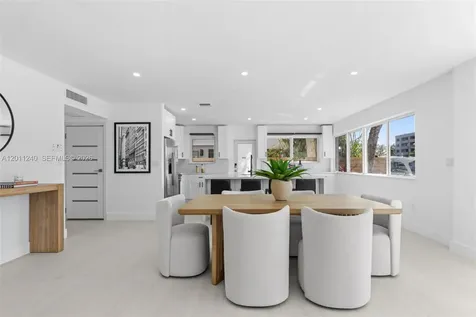 7286 Gary Avenue Miami Beach FL 33141