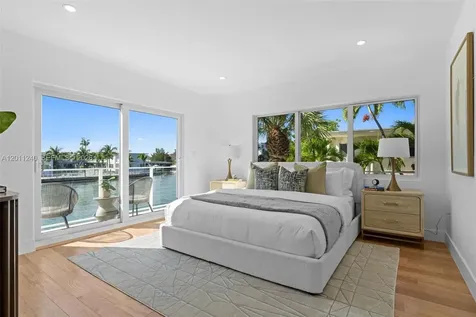 7286 Gary Avenue Miami Beach FL 33141