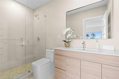 7286 Gary Avenue Miami Beach FL 33141