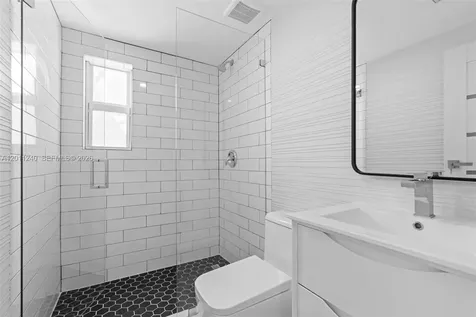 7286 Gary Avenue Miami Beach FL 33141