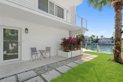 7286 Gary Avenue Miami Beach FL 33141
