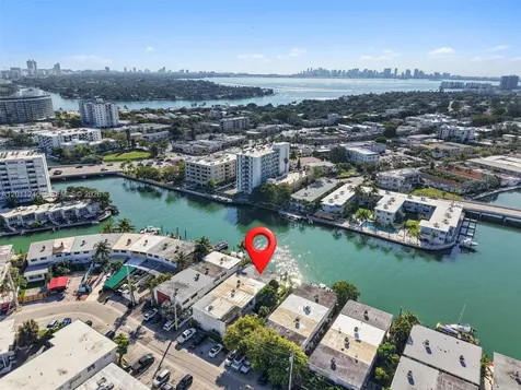 7286 Gary Avenue Miami Beach FL 33141
