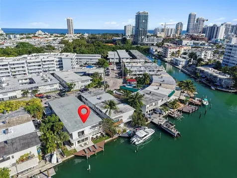 7286 Gary Avenue Miami Beach FL 33141