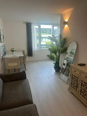 2301 Collins Avenue Miami Beach FL 33139