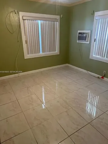11108 Peachtree Drive Miami FL 33161