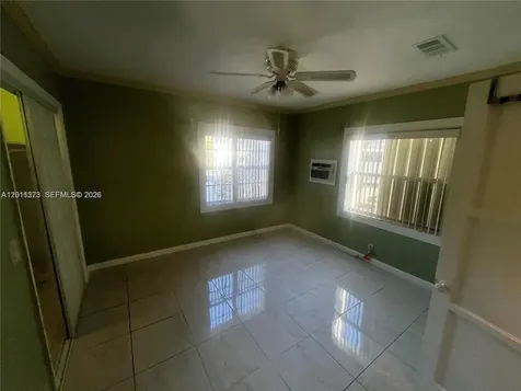 11108 Peachtree Drive Miami FL 33161