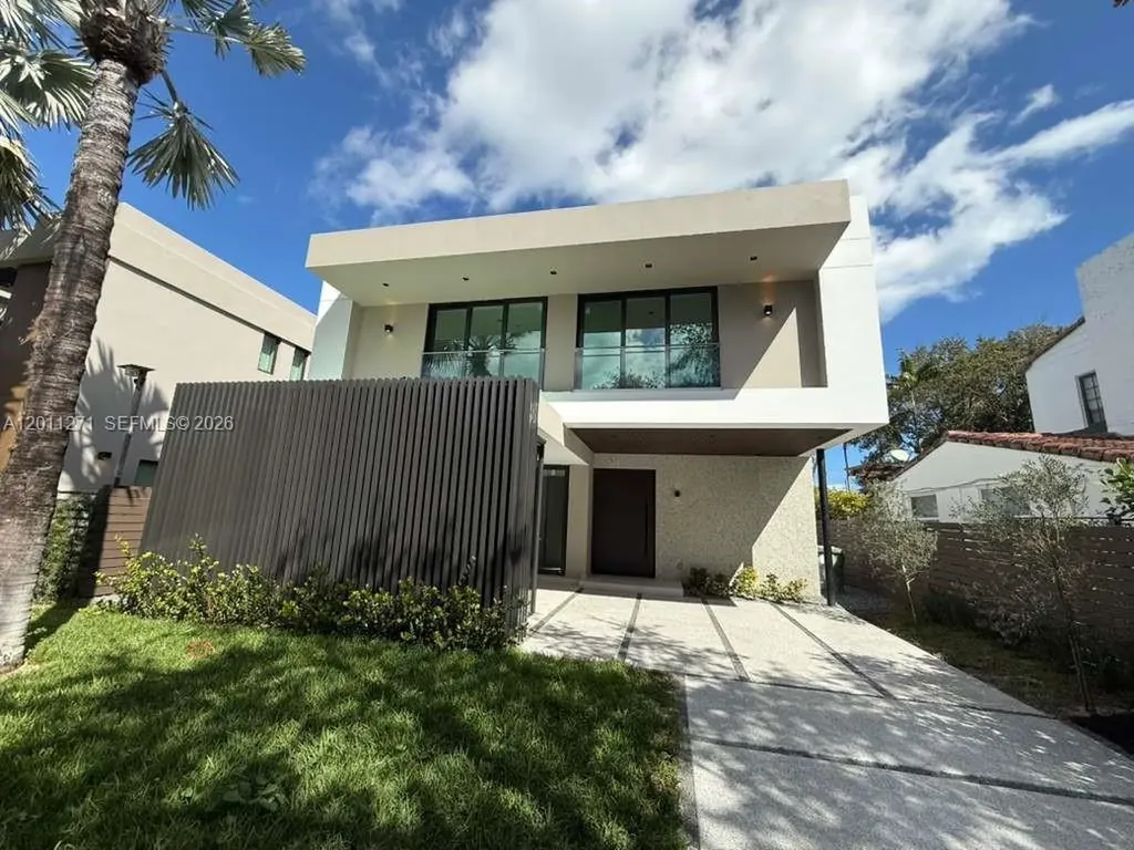 125 SW 29th Road Miami FL 33129