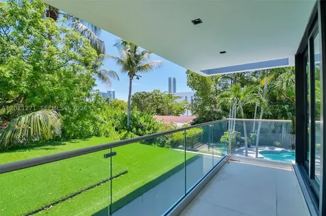 125 SW 29th Road Miami FL 33129