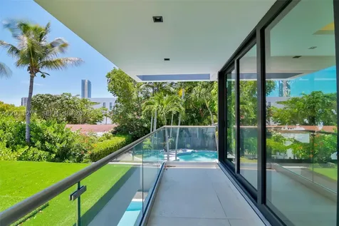 125 SW 29th Road Miami FL 33129