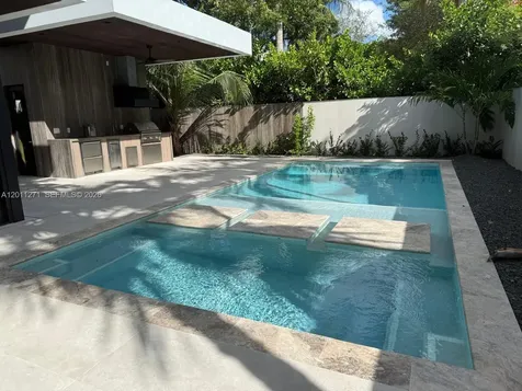 125 SW 29th Road Miami FL 33129