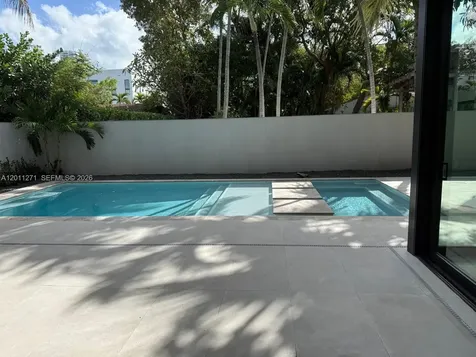 125 SW 29th Road Miami FL 33129