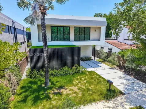 125 SW 29th Road Miami FL 33129