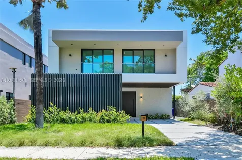 125 SW 29th Road Miami FL 33129