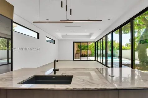 125 SW 29th Road Miami FL 33129