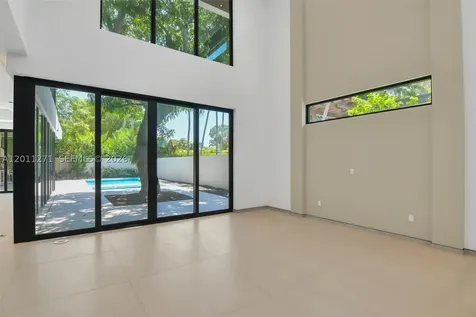 125 SW 29th Road Miami FL 33129