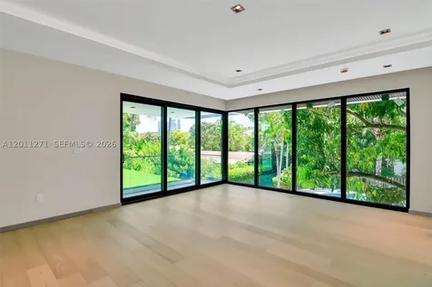 125 SW 29th Road Miami FL 33129