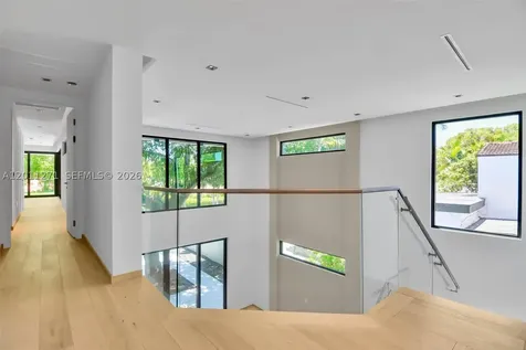 125 SW 29th Road Miami FL 33129