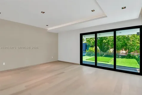 125 SW 29th Road Miami FL 33129
