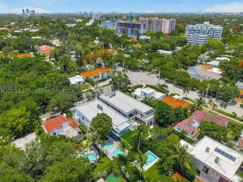 125 SW 29th Road Miami FL 33129