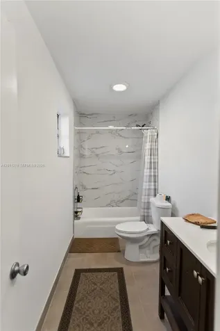 6880 Scott Street Hollywood FL 33024