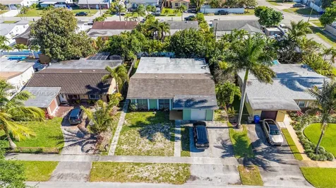 6880 Scott Street Hollywood FL 33024