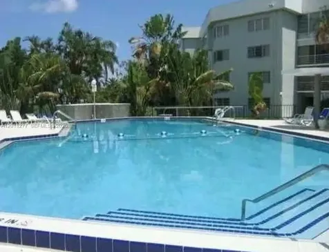 879 NE 195th Street Miami FL 33179