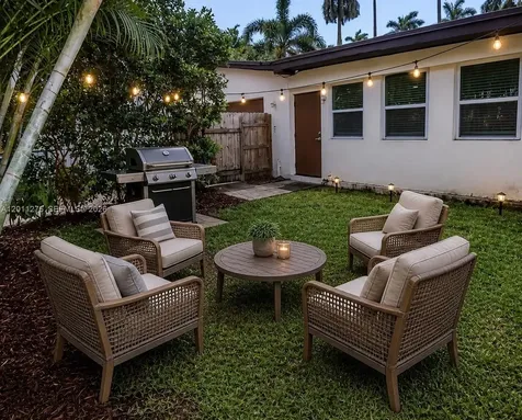 1333 Tyler Street Hollywood FL 33019