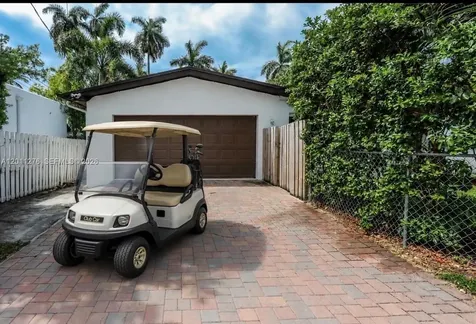 1333 Tyler Street Hollywood FL 33019