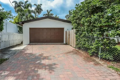 1333 Tyler Street Hollywood FL 33019