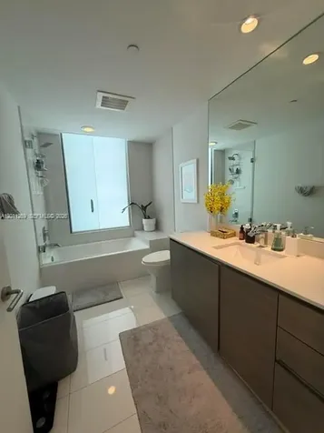 460 NE 28th Street Miami FL 33137