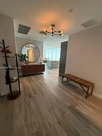 460 NE 28th Street Miami FL 33137