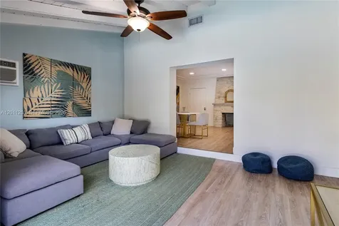 437 NE 107th Street Miami FL 33161