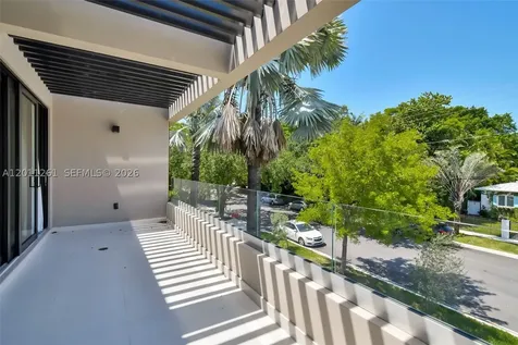 135 SW 29th Road Miami FL 33129