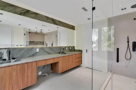 135 SW 29th Road Miami FL 33129