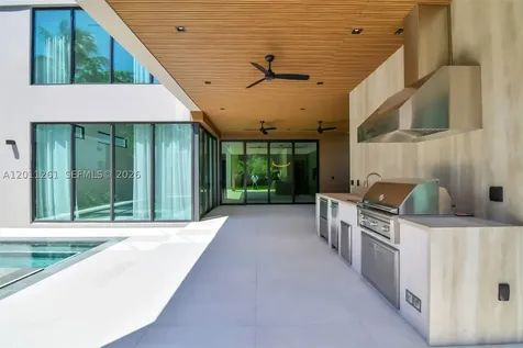 135 SW 29th Road Miami FL 33129