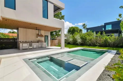 135 SW 29th Road Miami FL 33129