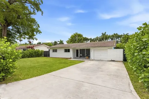 430 NW 88th Street El Portal FL 33150