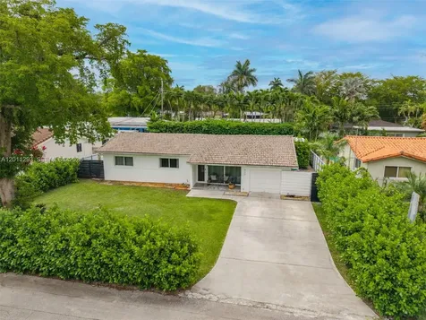 430 NW 88th Street El Portal FL 33150