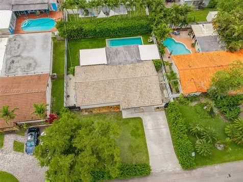 430 NW 88th Street El Portal FL 33150