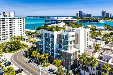 10281 W Bay Harbor Drive Bay Harbor Islands FL 33154