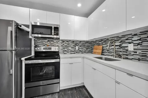 1051 SW 1st Street Miami FL 33130