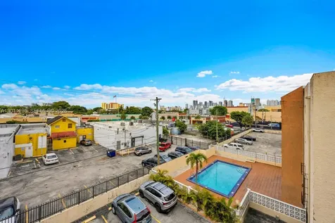 1051 SW 1st Street Miami FL 33130