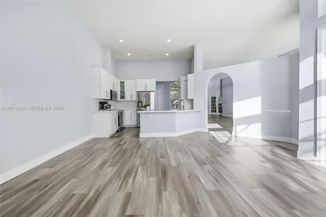 727 Lake Boulevard Weston FL 33326