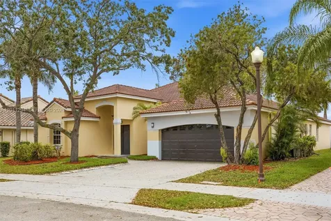 727 Lake Boulevard Weston FL 33326