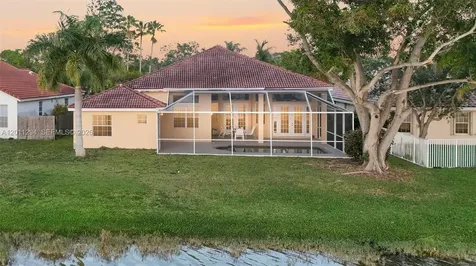 727 Lake Boulevard Weston FL 33326