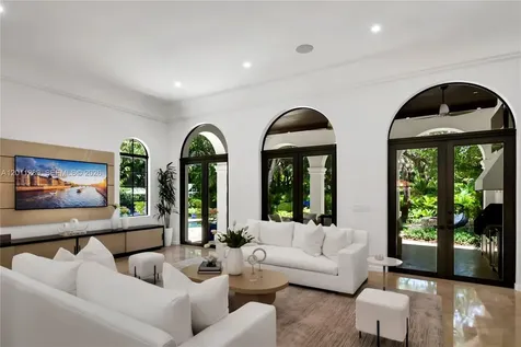 8301 SW 53rd Avenue Miami FL 33143
