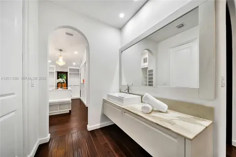 8301 SW 53rd Avenue Miami FL 33143