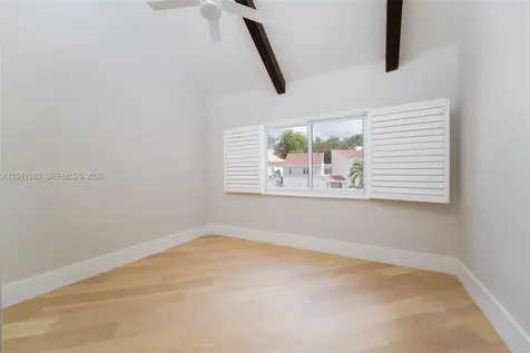 1981 S Oak Haven Circle Miami FL 33179